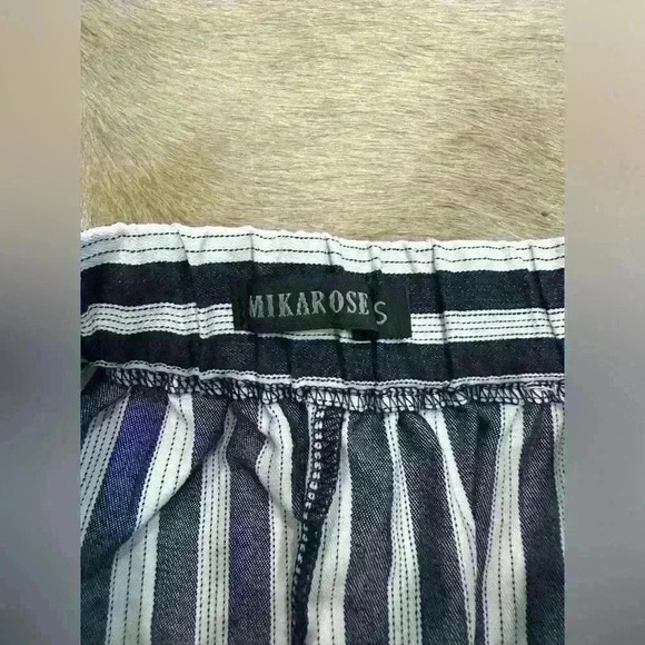 Women’s Mikarose Skirt Holidays Flowy Navy and White Striped Size Small - Picture 2 of 4